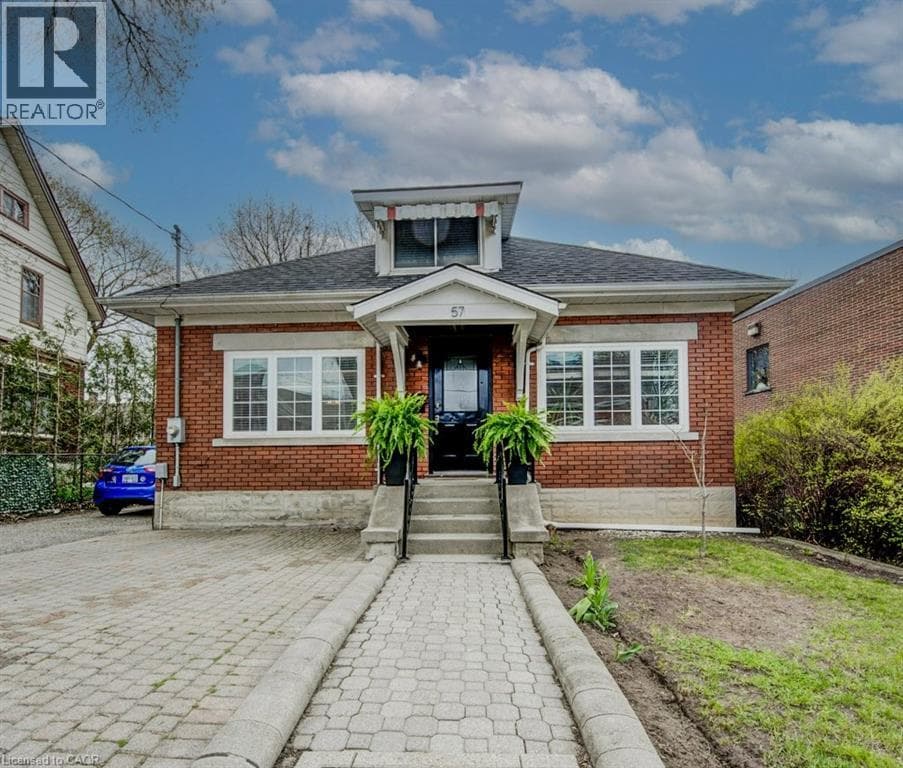 57 GLASGOW STREET in Victoria Hills/Cherry Hill/ KW Hosp