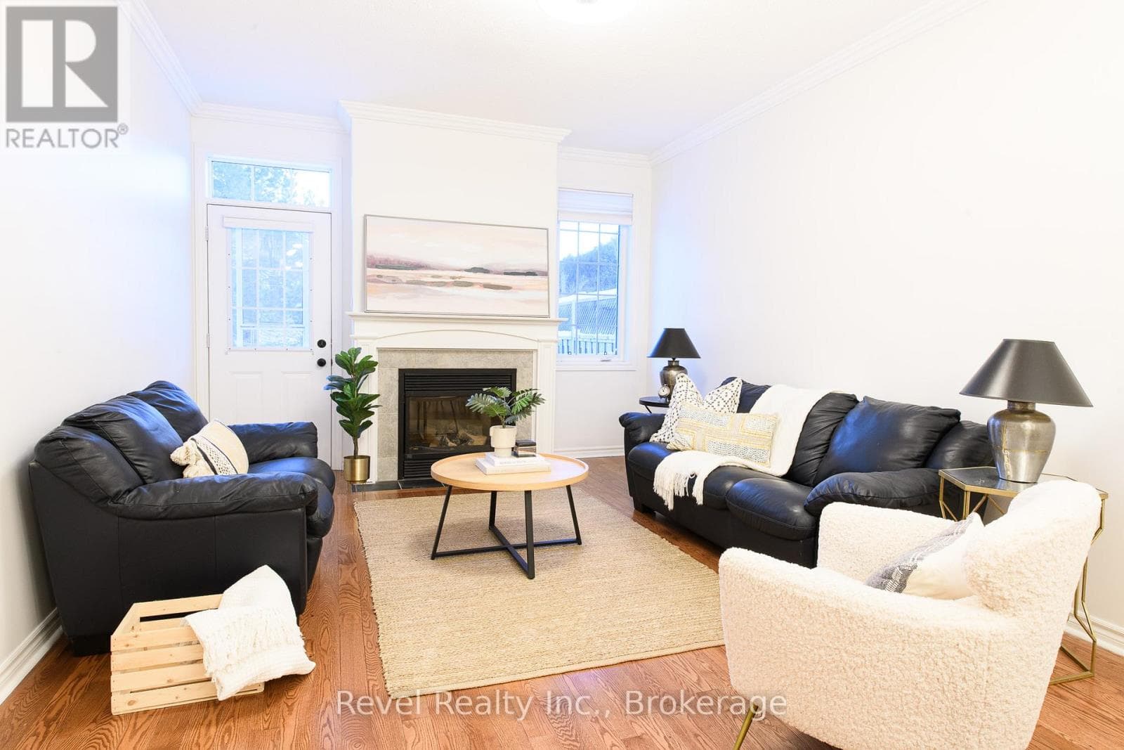 19 - 110 NAPIER STREET W — photo 2