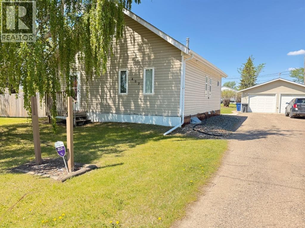 402 2 STREET WEST in 