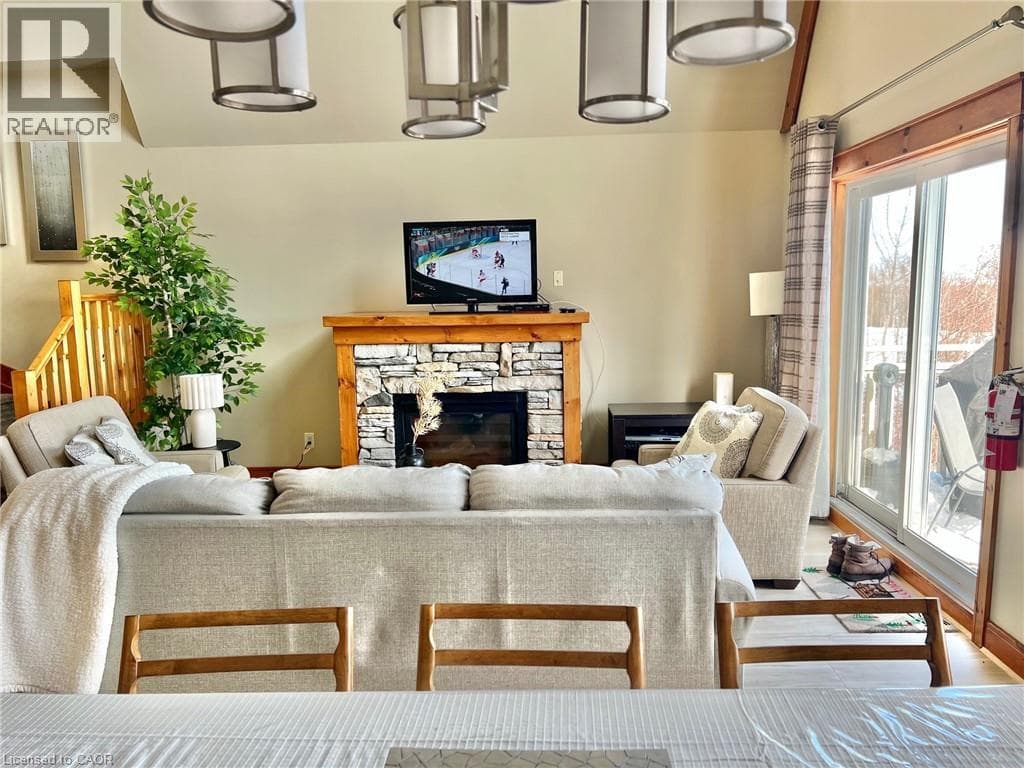 170 SNOWBRIDGE WAY UNIT 222 — photo 2
