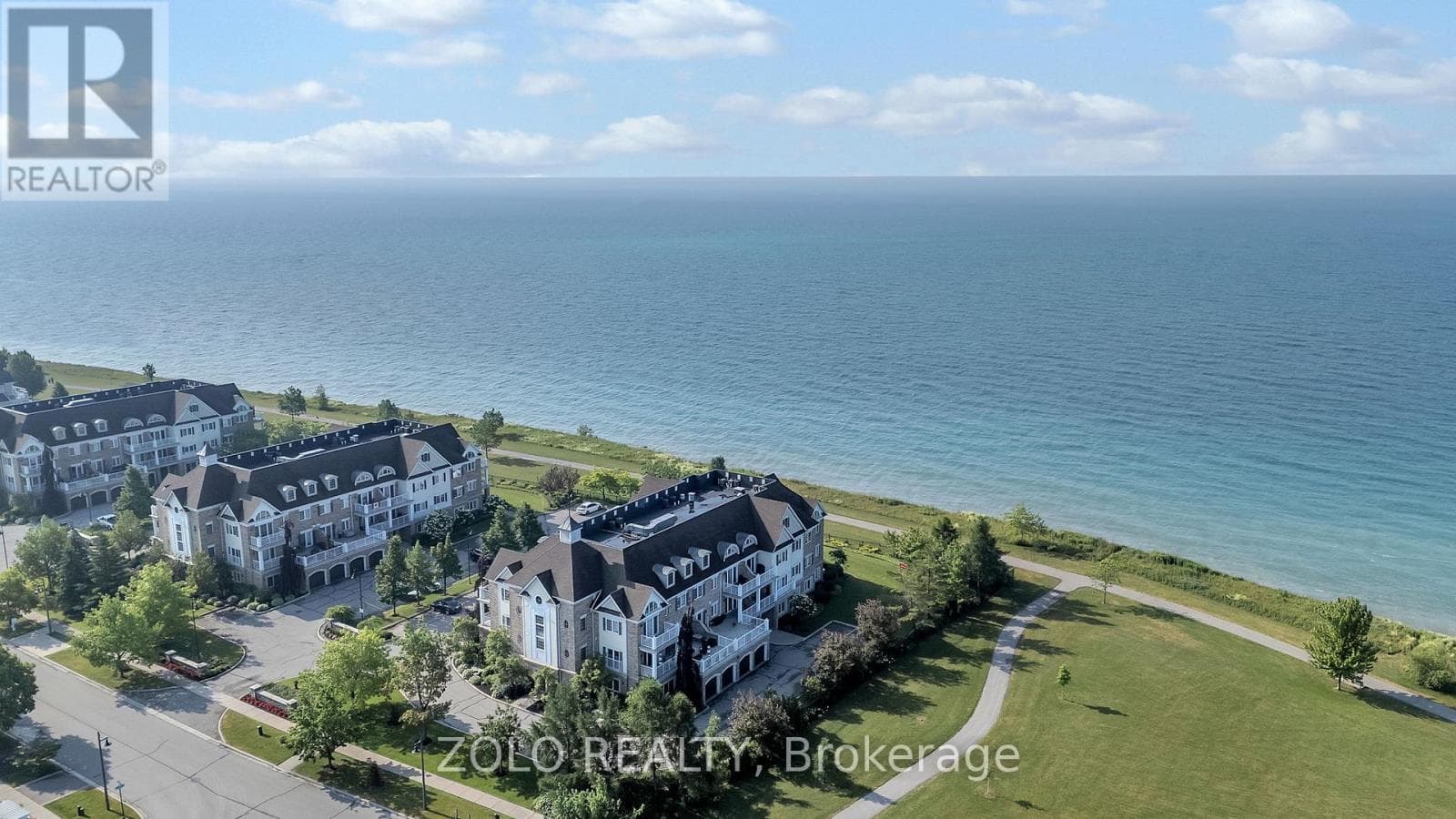 301 - 395 LAKEBREEZE DRIVE in Port Newcastle