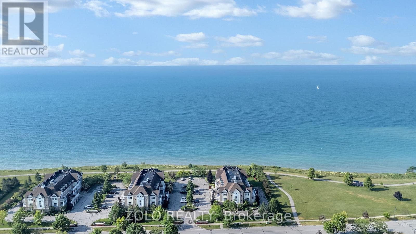 301 - 395 LAKEBREEZE DRIVE, Toronto — photo 3