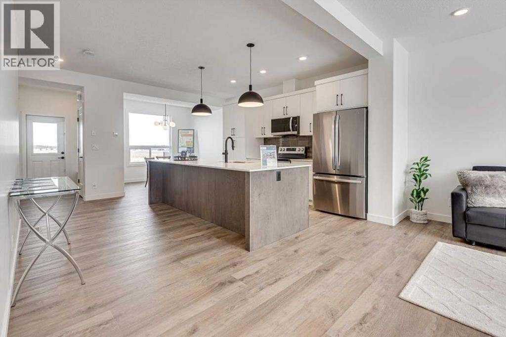 31 Louis Drive — photo 5