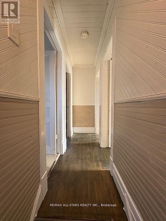 280 LANSDOWNE STREET WEST, Central Lakes — photo 2