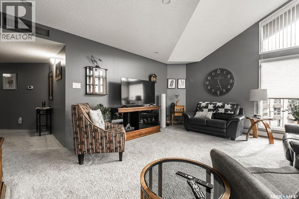 309 2305 Adelaide STREET E — photo 5