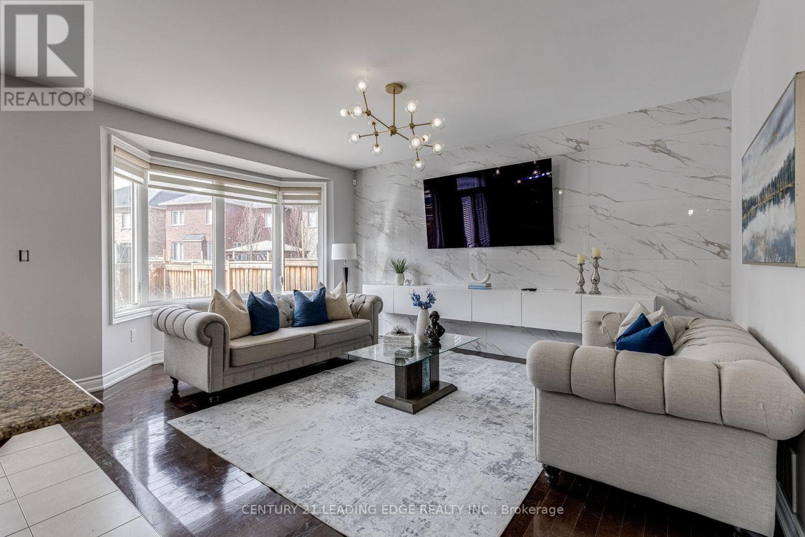 102 MACTIER DRIVE — photo 5
