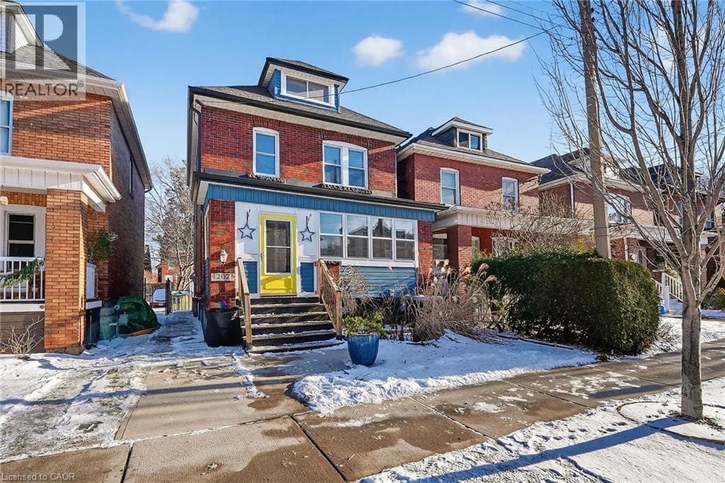 207 EDGEMONT STREET SOUTH in Delta East