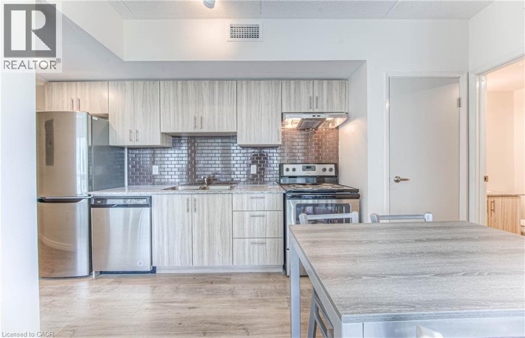 275 LARCH Street Unit# F501 in Columbia/Lakeshore