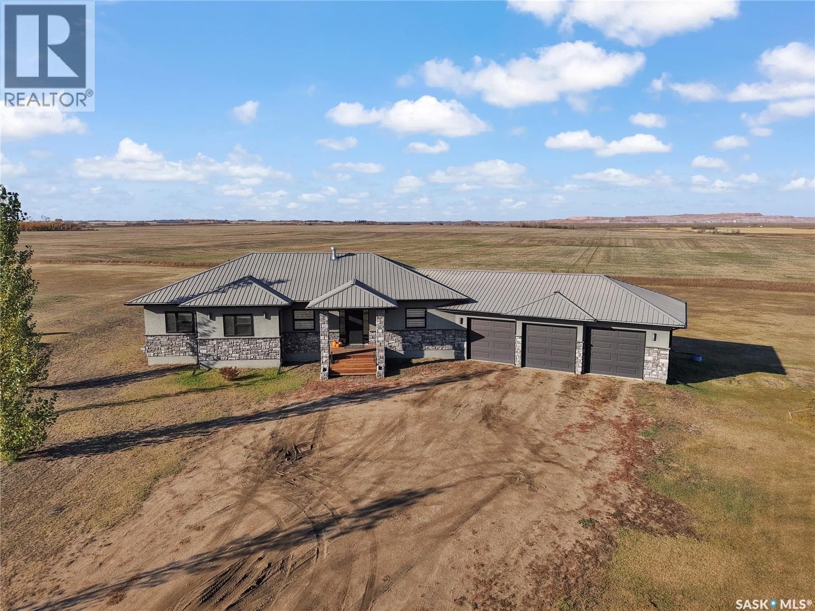 6 Sitina Estates — photo 2