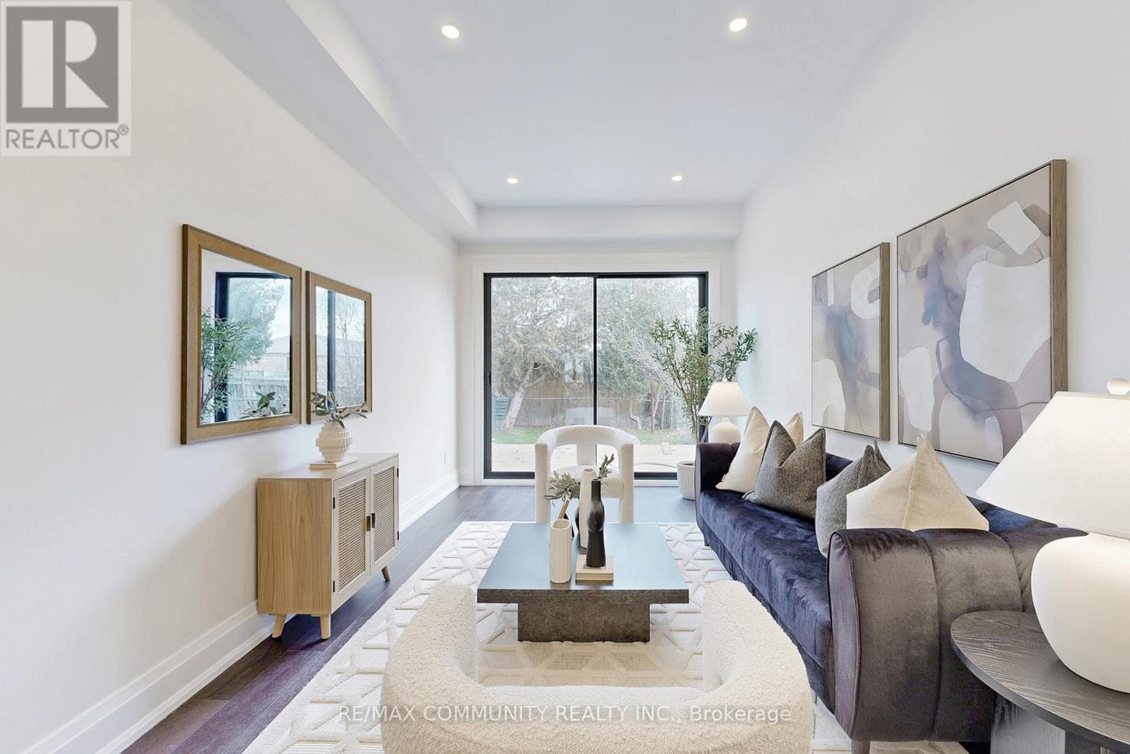 122 MARBLE ARCH CRESCENT — photo 5