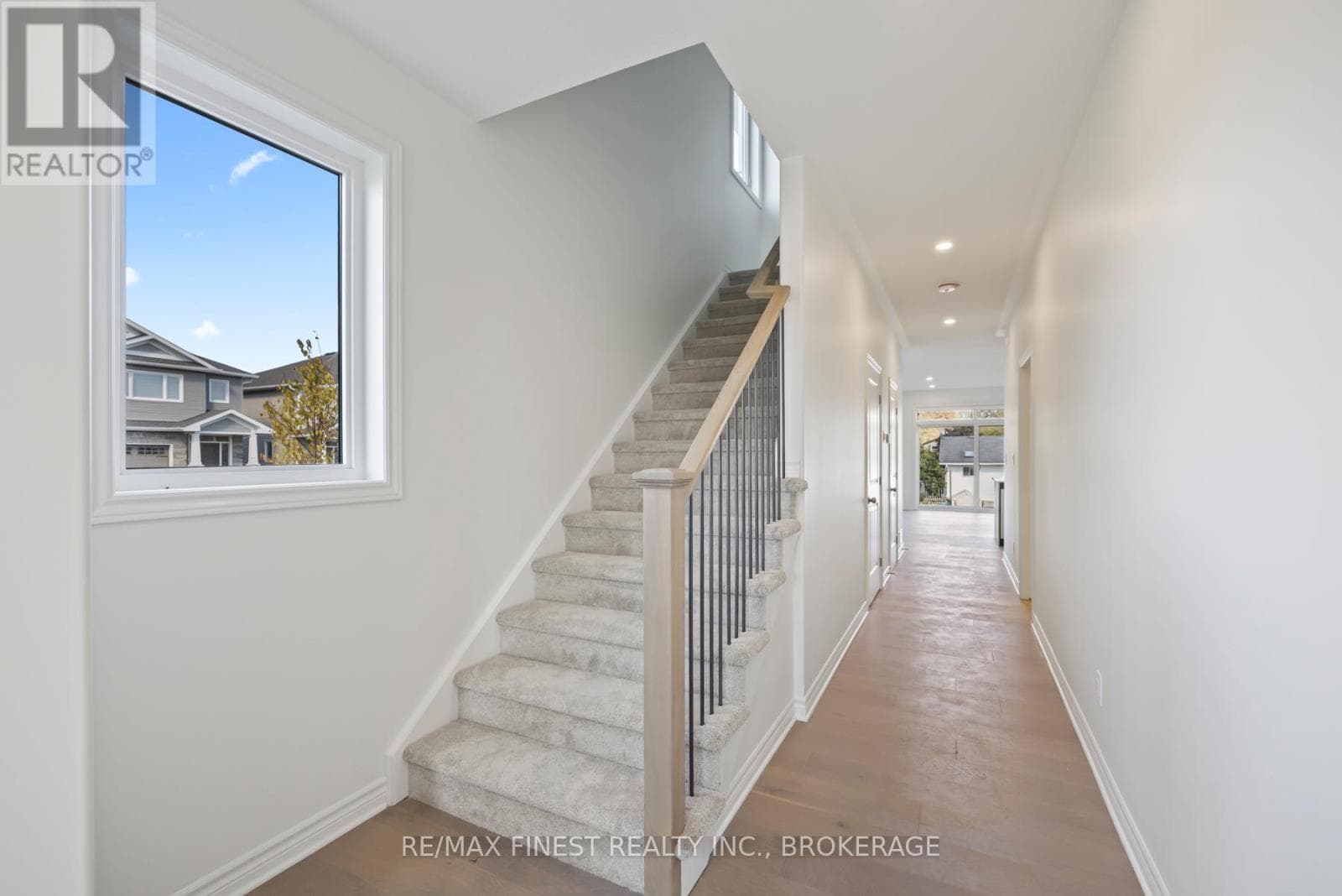 198 HERITAGE PARK DRIVE, Kingston — photo 5