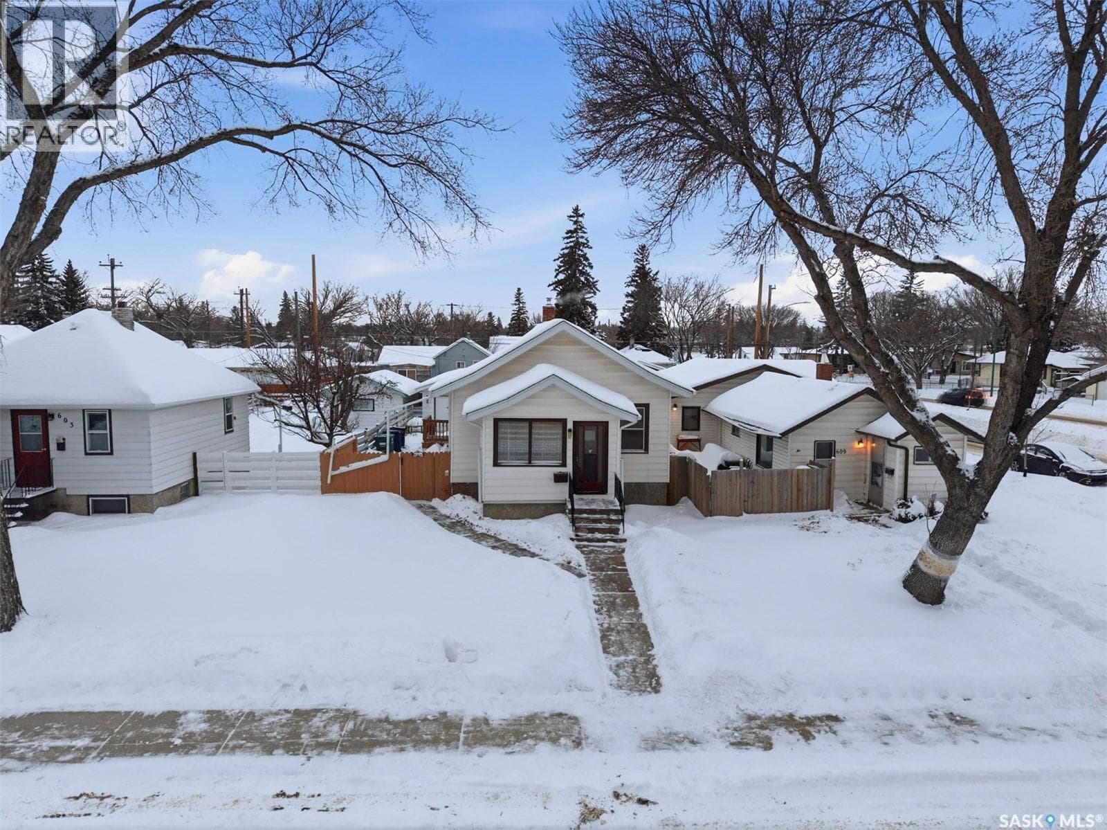 607 AVENUE K NORTH — photo 2