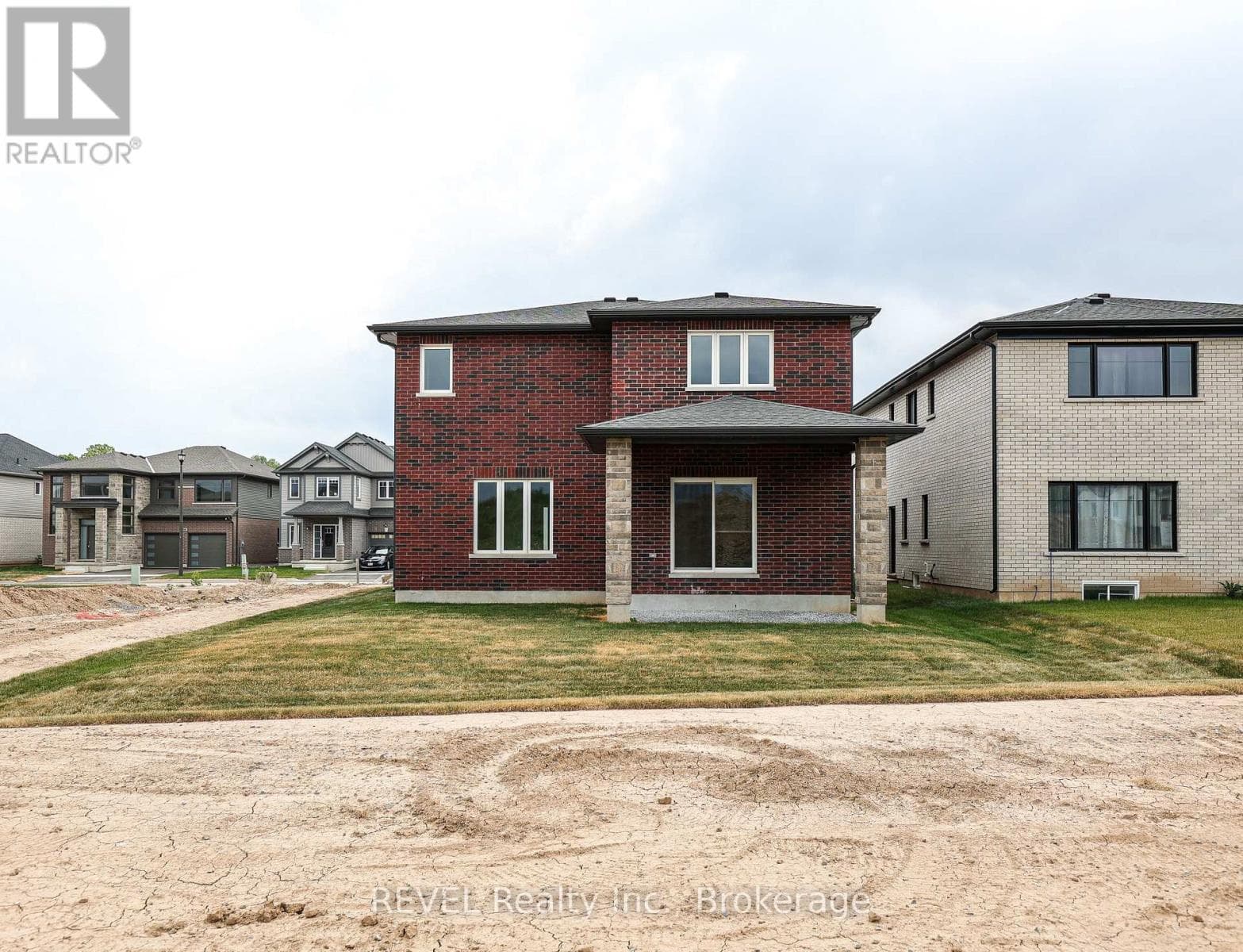111 ACACIA ROAD — photo 3