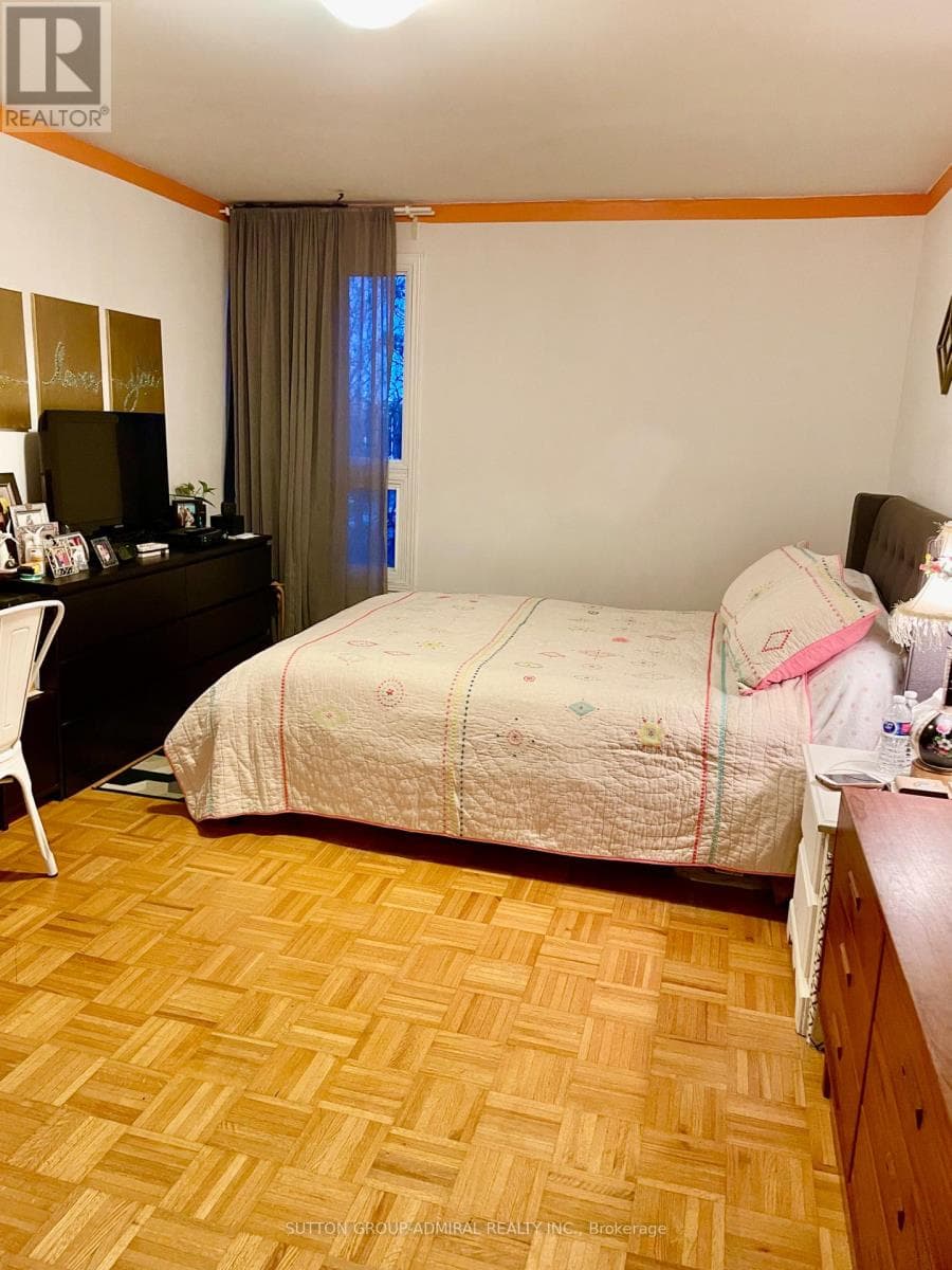 14 - 23 FOUR WINDS DRIVE, Toronto — photo 2