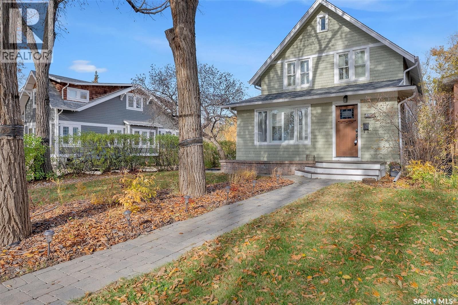 2736 REGINA AVENUE — photo 2