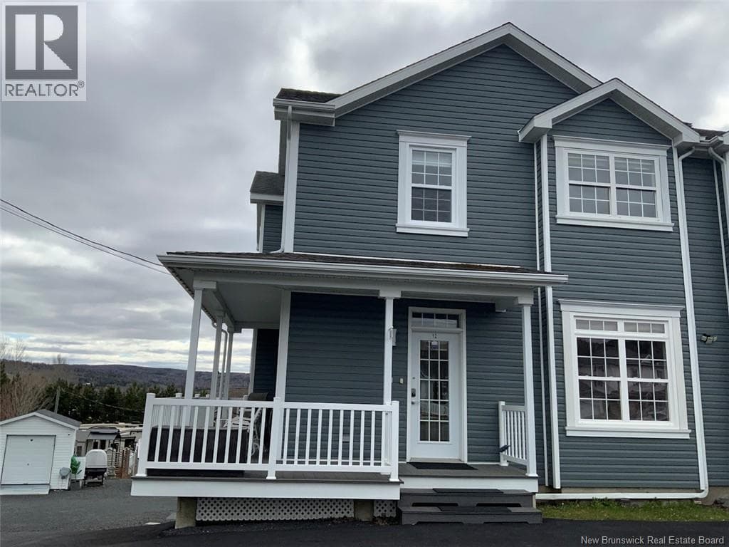 12 Principale Street in 