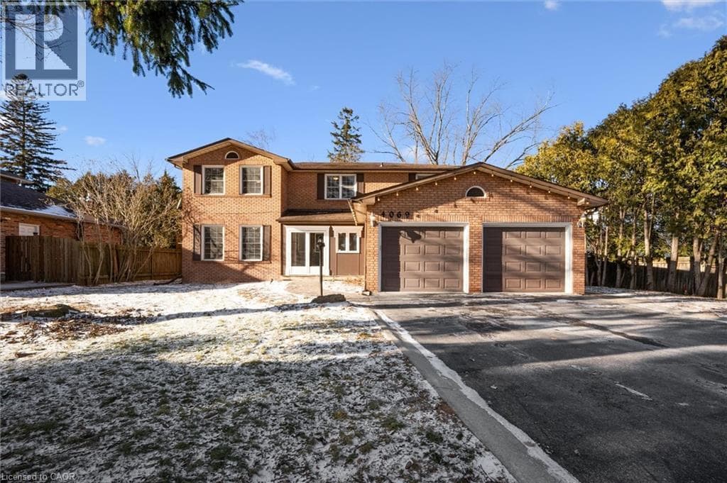 4069 LAKESHORE ROAD in 