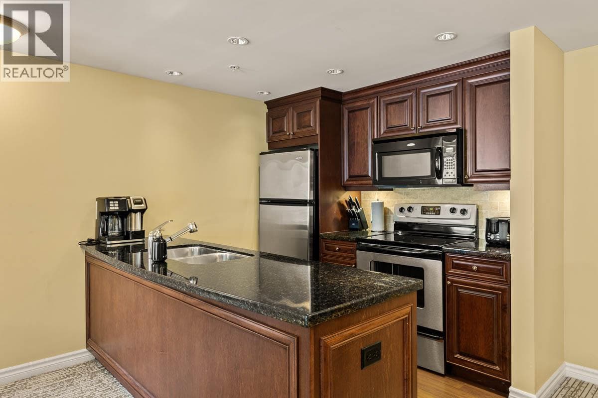 3250 VILLAGE WAY UNIT 1305B, Interior REALTORS® — photo 4