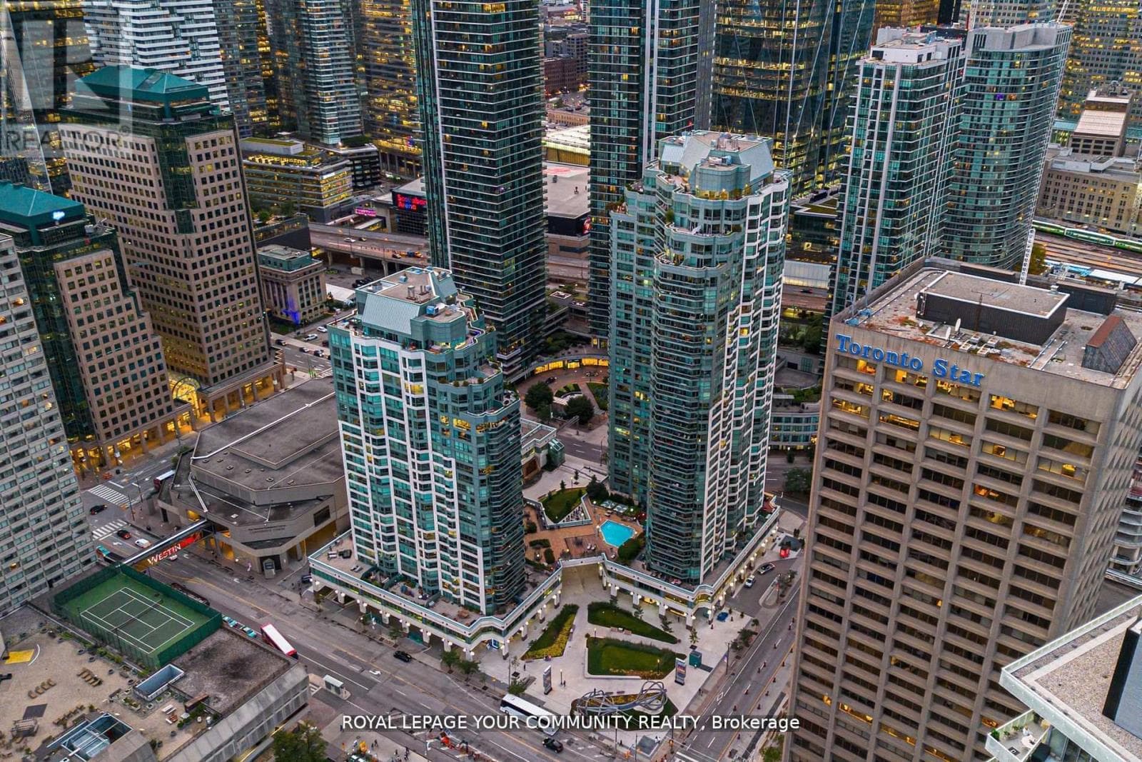 2402 - 10 QUEENS QUAY W, Toronto — photo 2