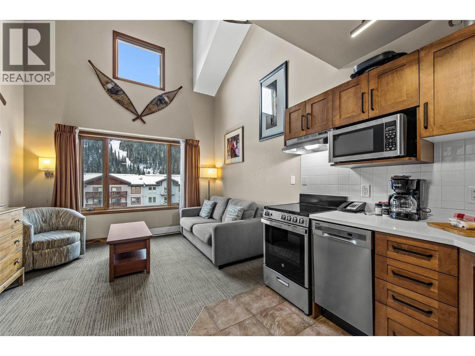 3220 Village Way Unit# 306, Interior REALTORS® — photo 3