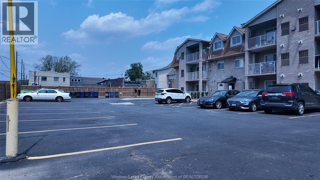 1323 LANGLOIS AVENUE UNIT 201, Windsor — photo 2