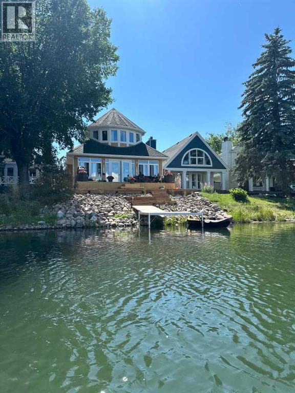108 MARINA BAIE COURT, Red Deer (Central Alberta) — photo 4