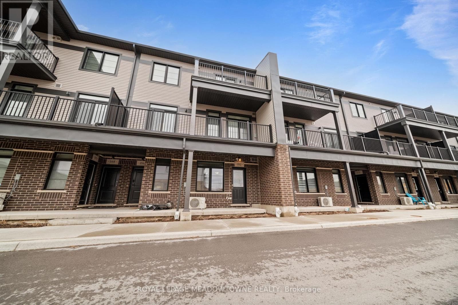 6 - 182 OAT LANE in Country Hills