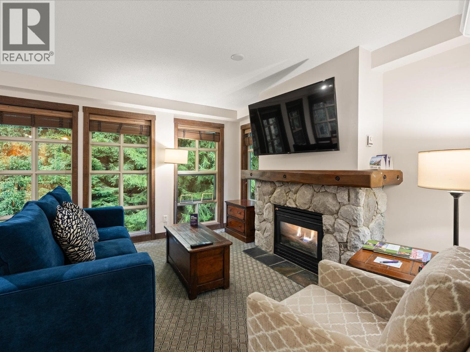 621 4899 PAINTED CLIFF ROAD, Greater Vancouver — photo 2