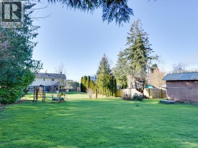 4172 MANSON AVENUE, Powell River — photo 3