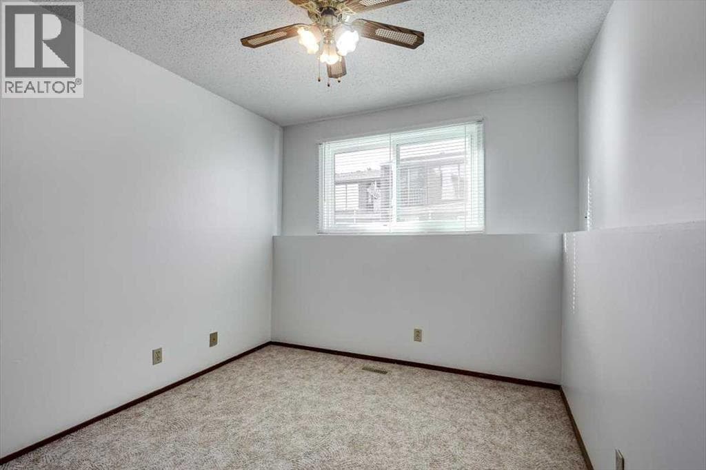 5418 and 5422 48 Avenue, Red Deer (Central Alberta) — photo 5