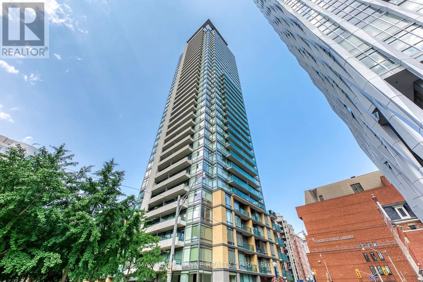 3204 - 18 YORKVILLE AVENUE in Annex