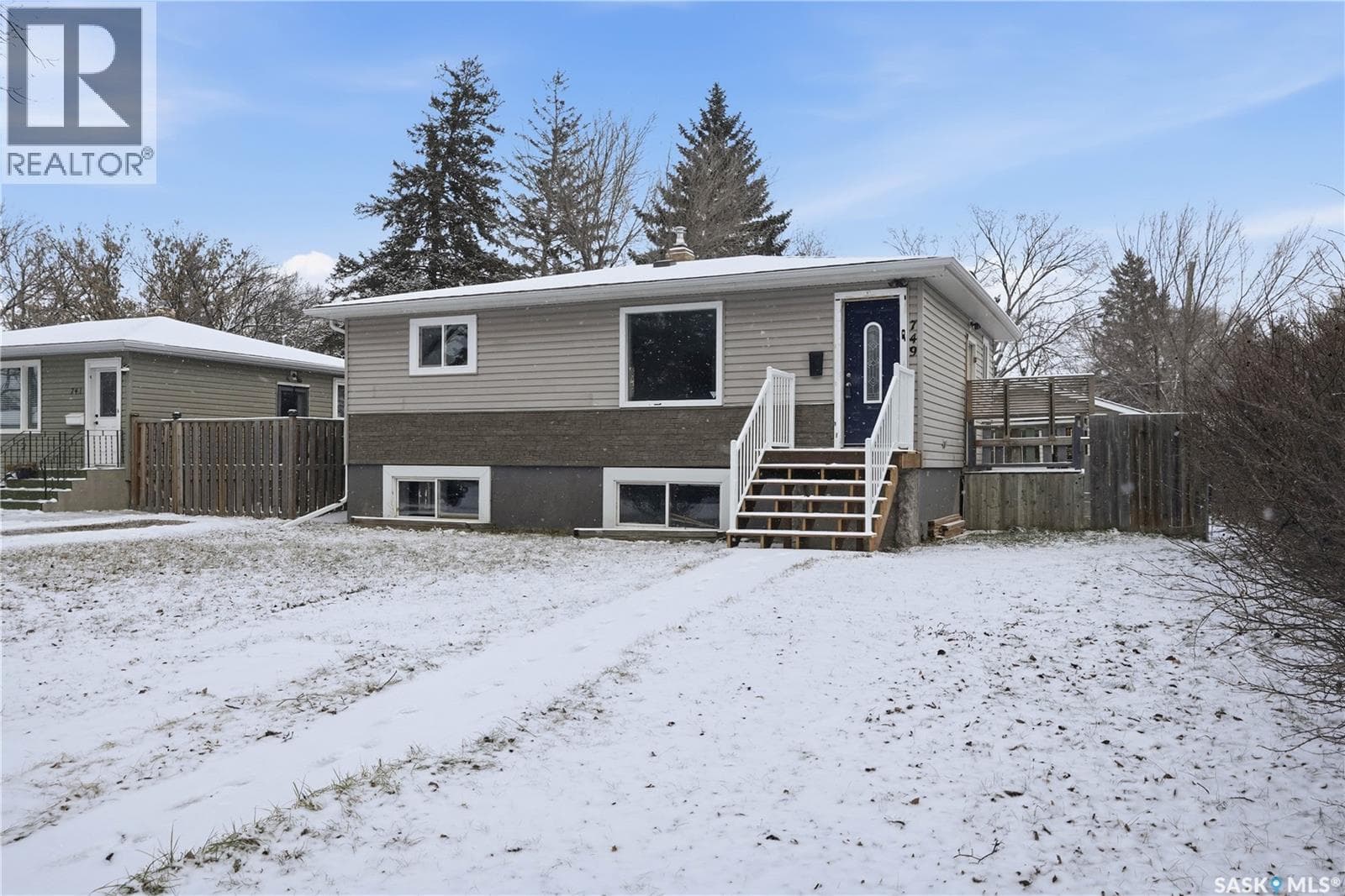 749 ROYAL STREET — photo 3