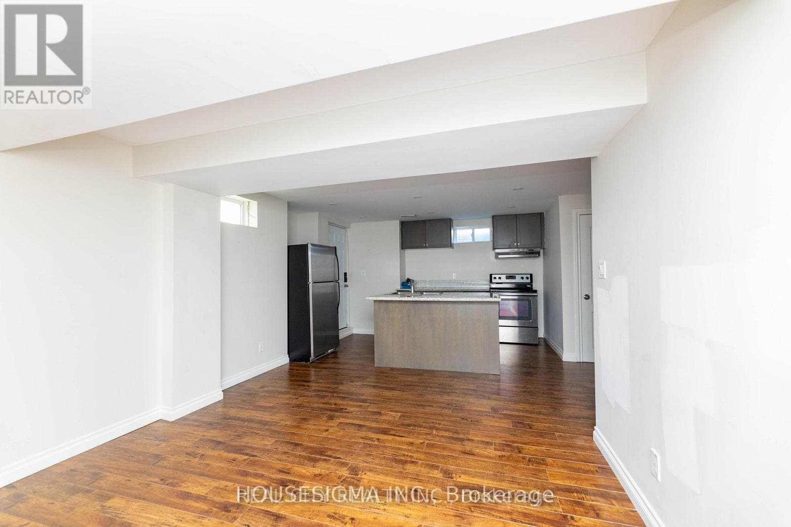 BASEMENT 54 KILLINGTON AVENUE — photo 3