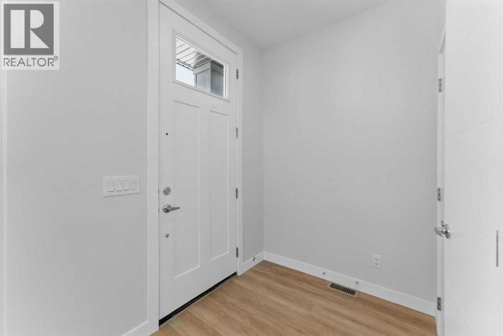 1125 Sailfin Heath, Calgary — photo 2