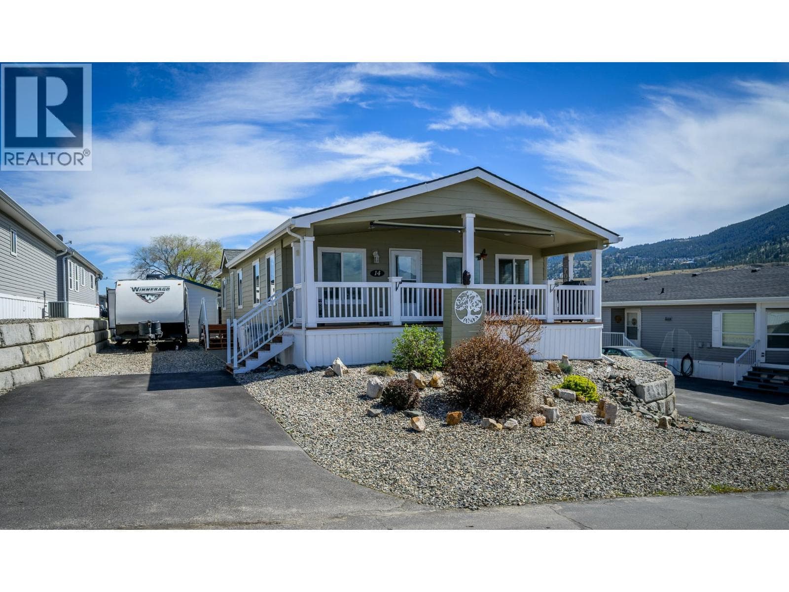 768 SHUSWAP  E Road Unit# 14 in 
