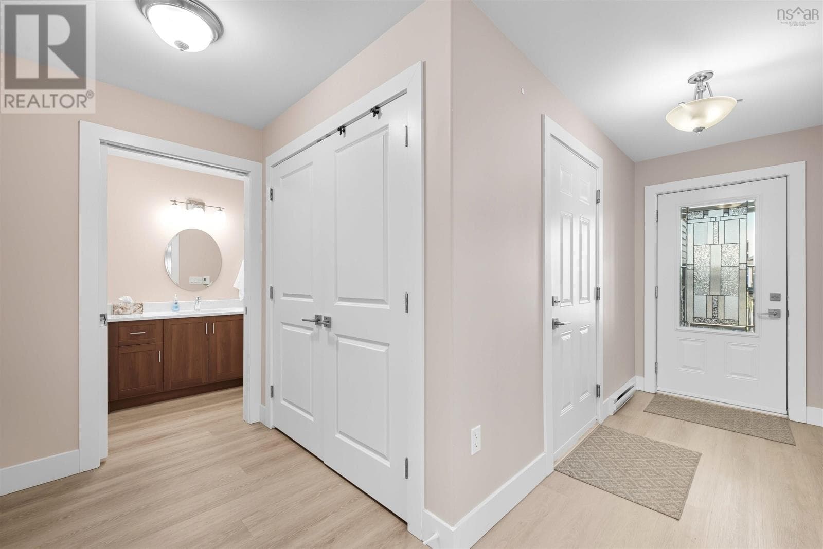 40 COMMUNITY WAY in 