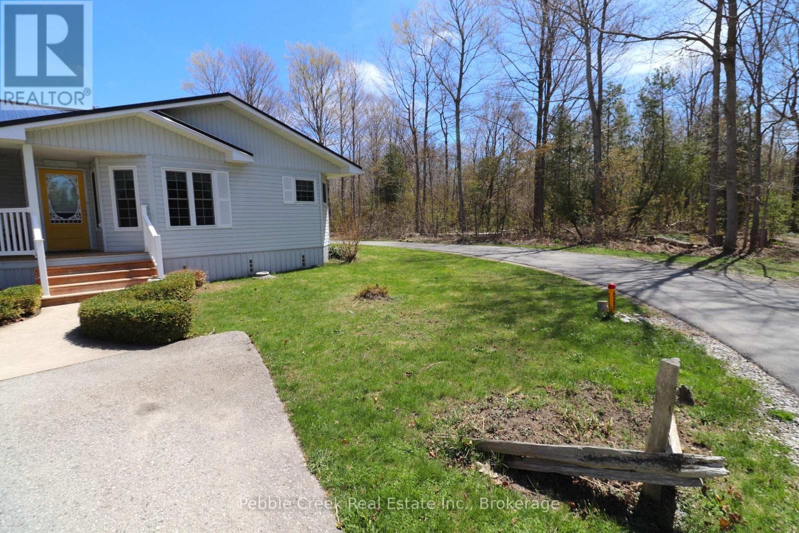 74 IROQUOIS LANE, OnePoint — photo 3