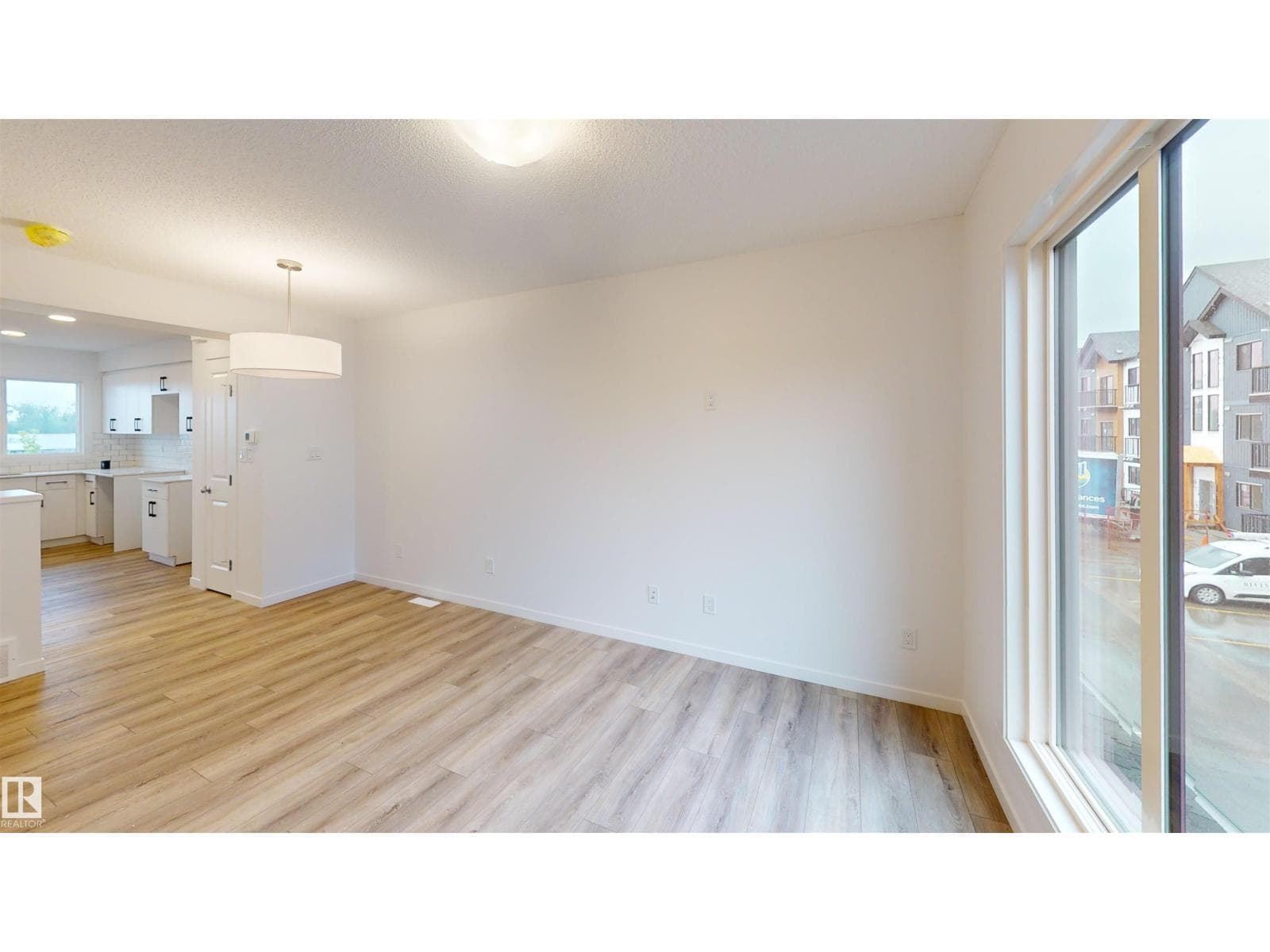 #6 29 Airport RD NW, Edmonton — photo 4