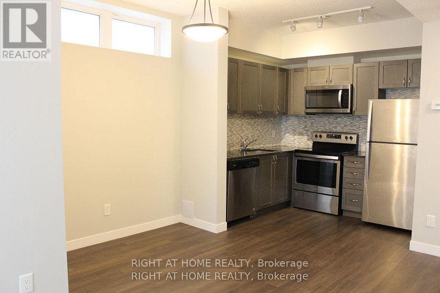 17 - 6 BICKNELL AVENUE, Toronto — photo 5