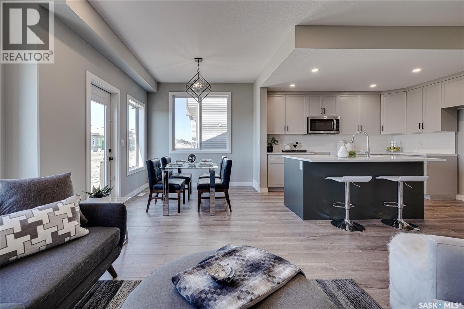 355 Asokan BEND — photo 5