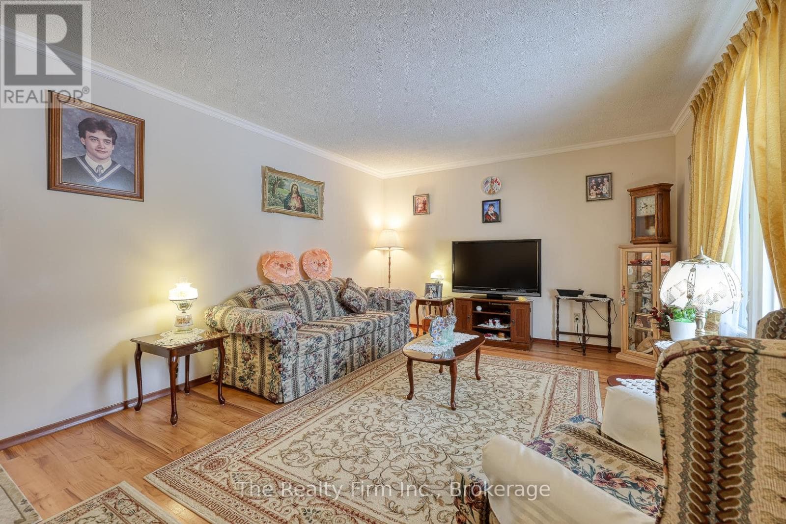 458 MANITOBA ROAD — photo 3