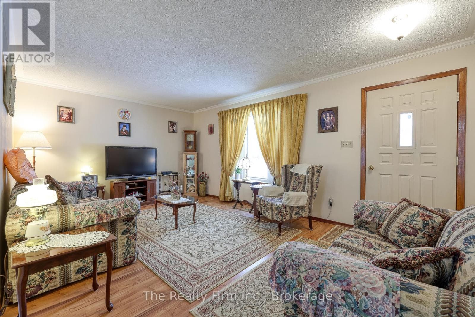 458 MANITOBA ROAD — photo 4
