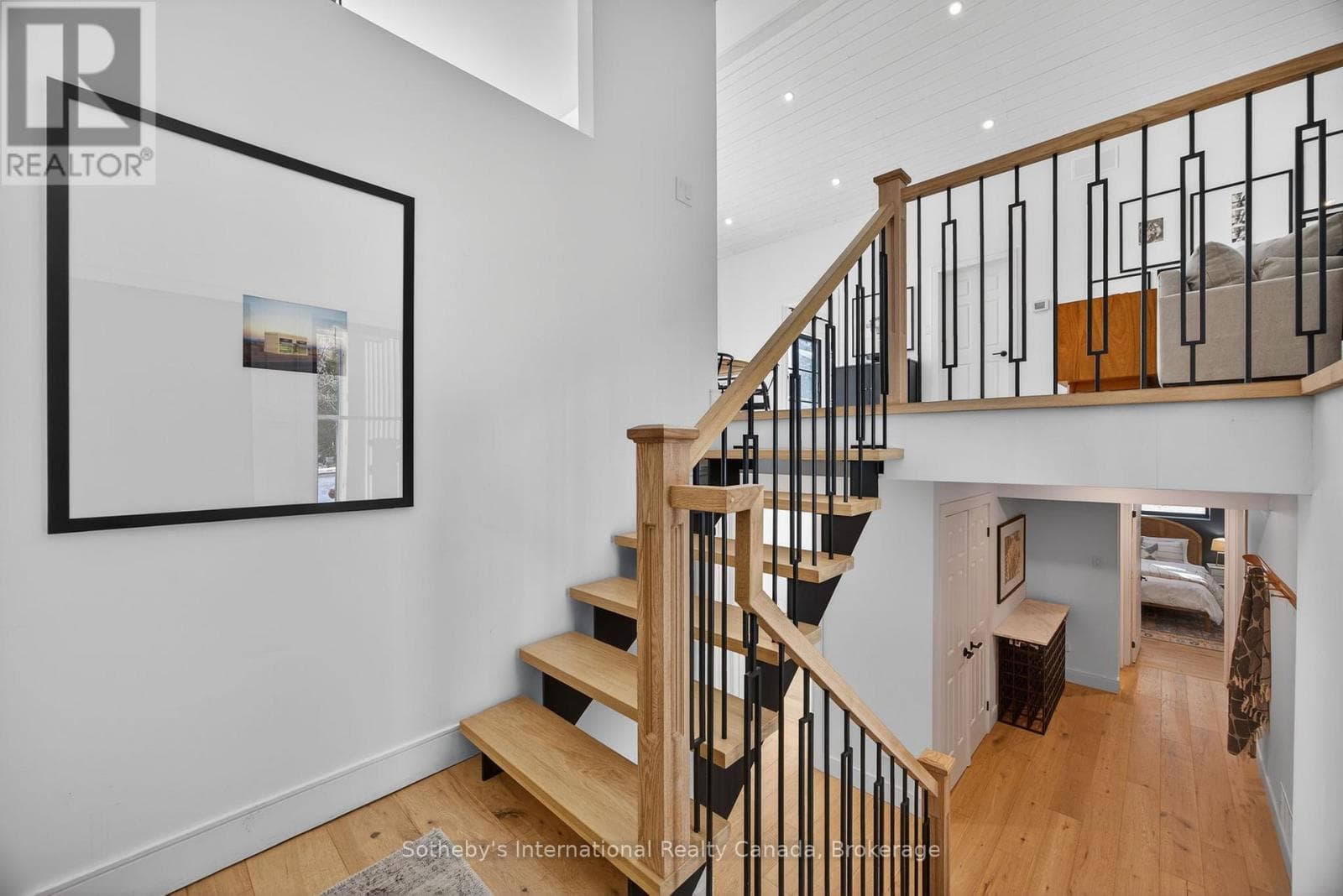 33 SLALOM GATE ROAD — photo 5