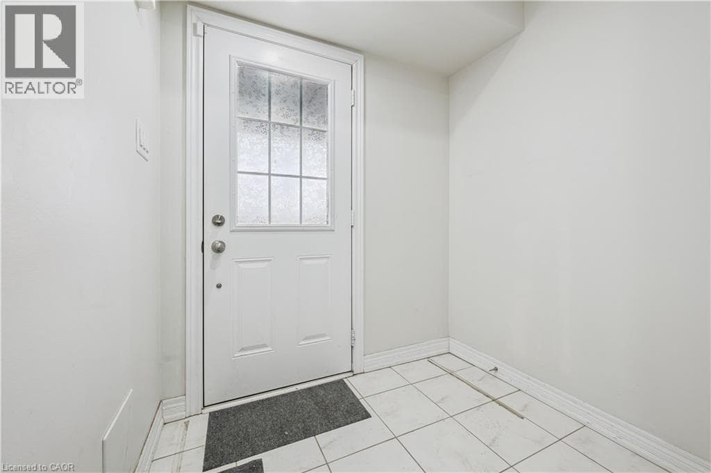 390 LINDEN DRIVE — photo 5
