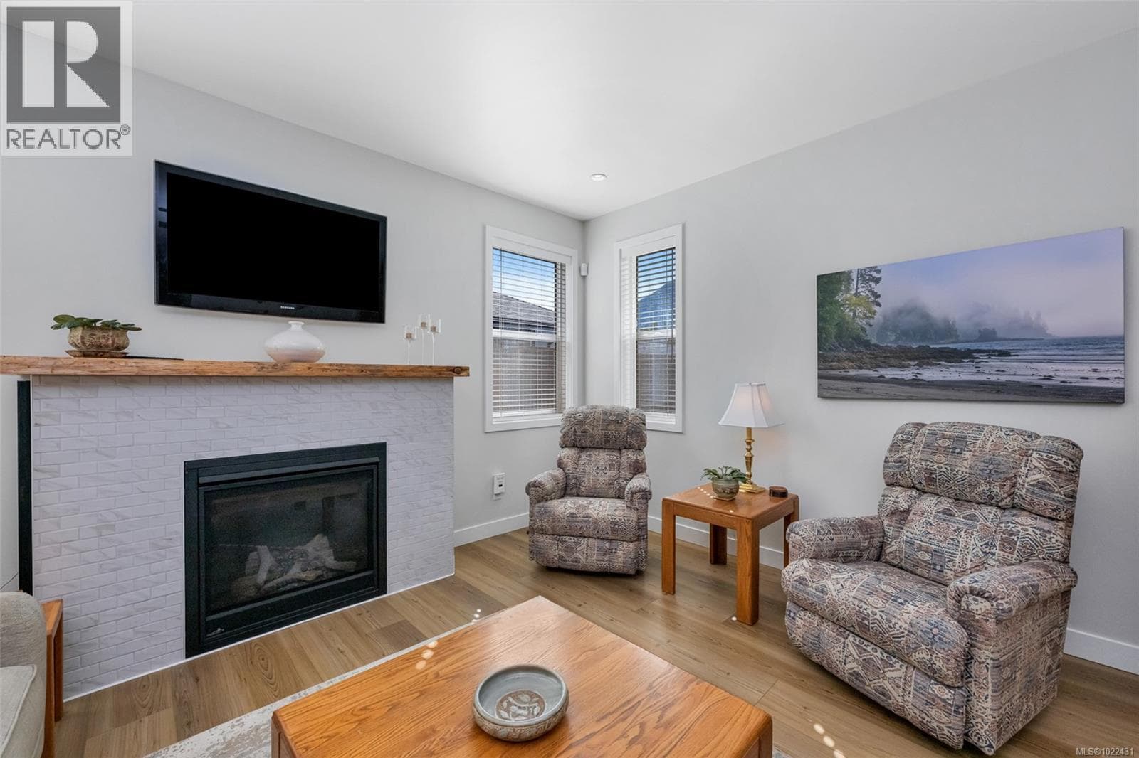 129 EDGEWOOD DRIVE — photo 3