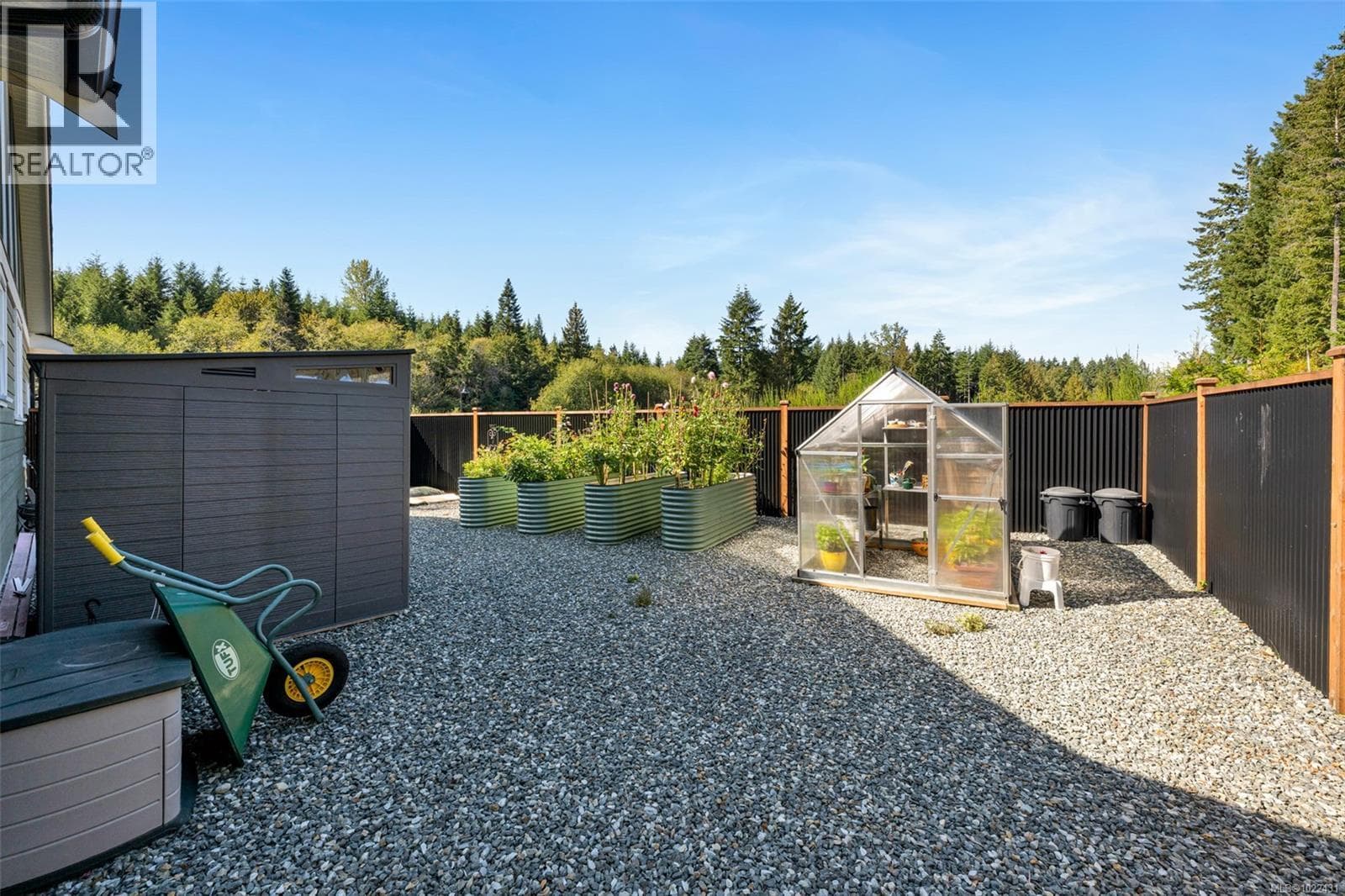 129 EDGEWOOD DRIVE — photo 2