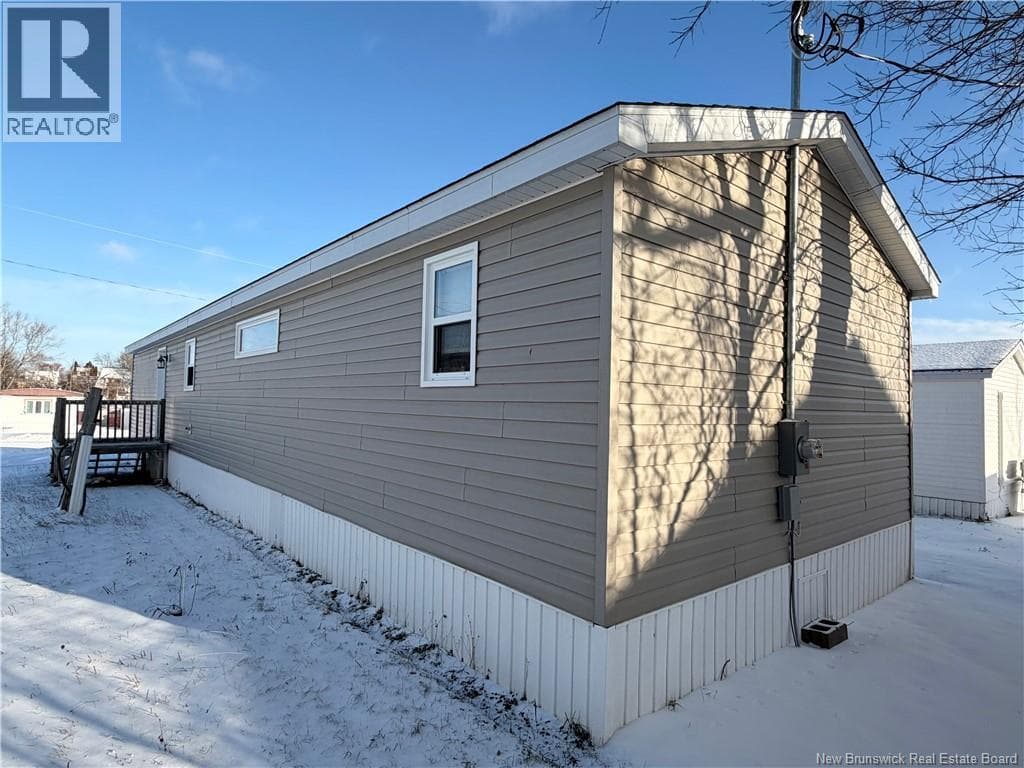 525 Kent Avenue, New Brunswick — photo 2