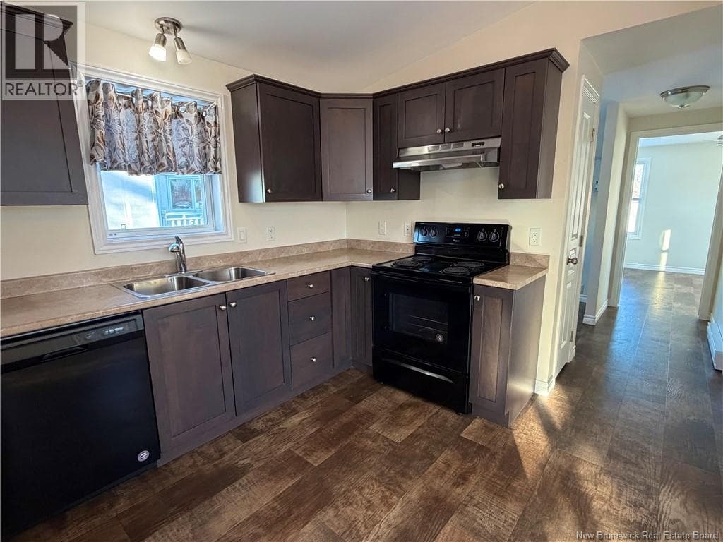 525 Kent Avenue, New Brunswick — photo 5
