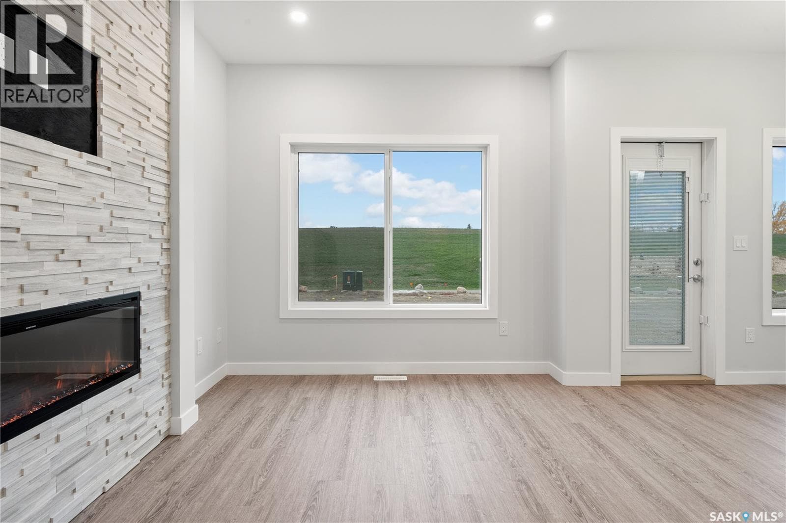 3130 Bowen STREET — photo 5