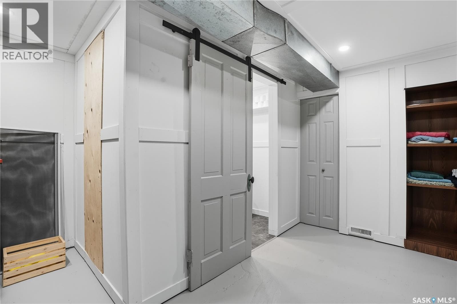 16 WALSH STREET — photo 4